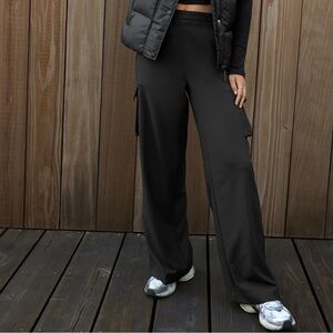 Beyond Yoga City Chic Cargo Pants